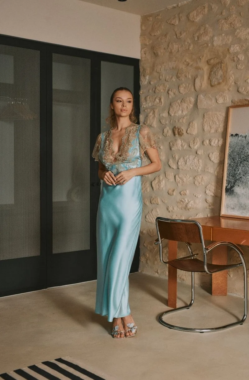 Robe nuisette longue en soie et dentelle Daniella