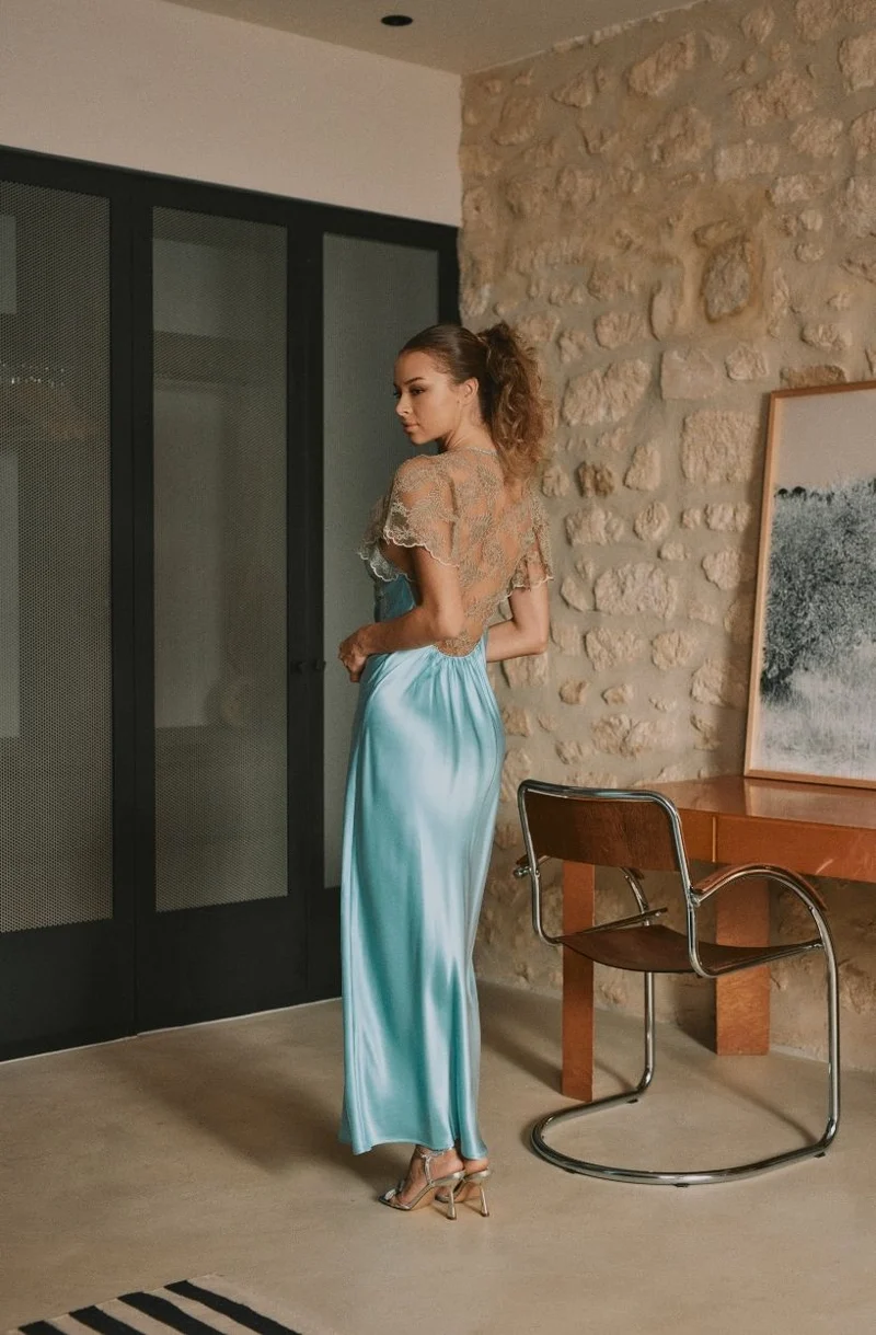 Robe nuisette longue en soie et dentelle Daniella