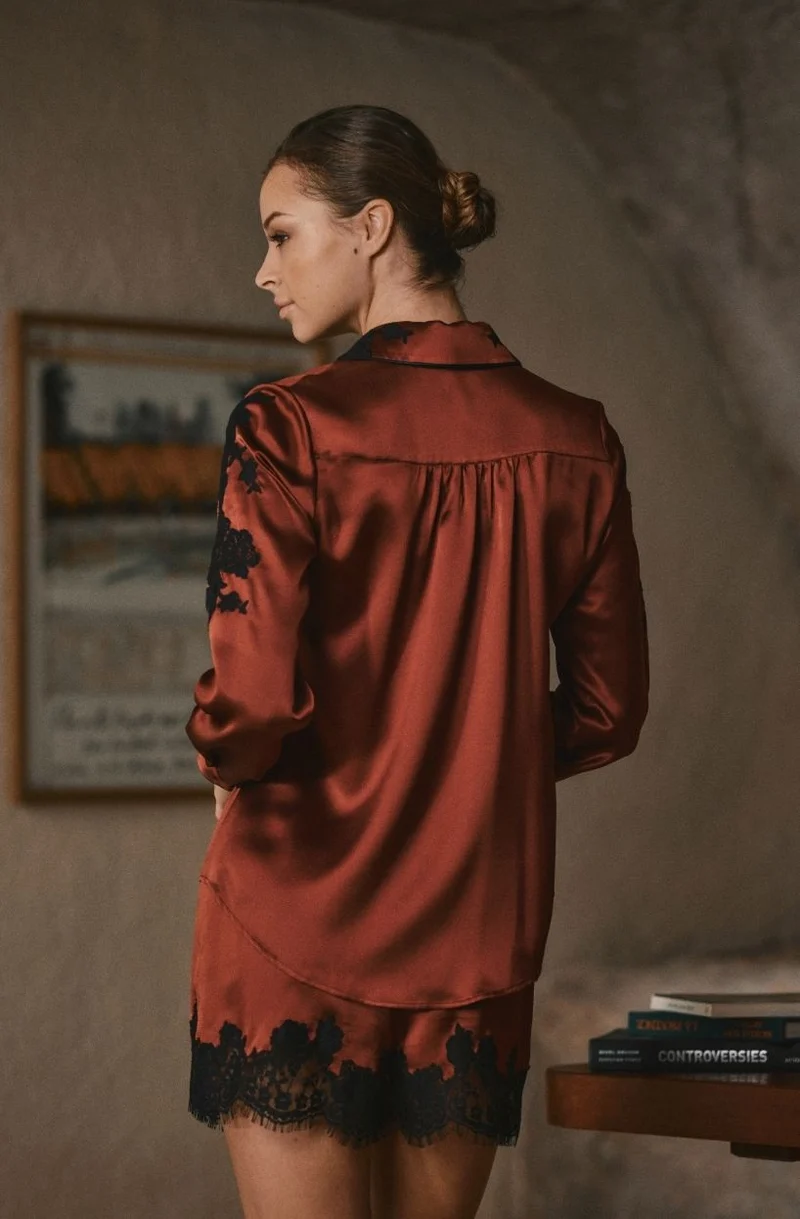Chemise en soie et dentelle Doria