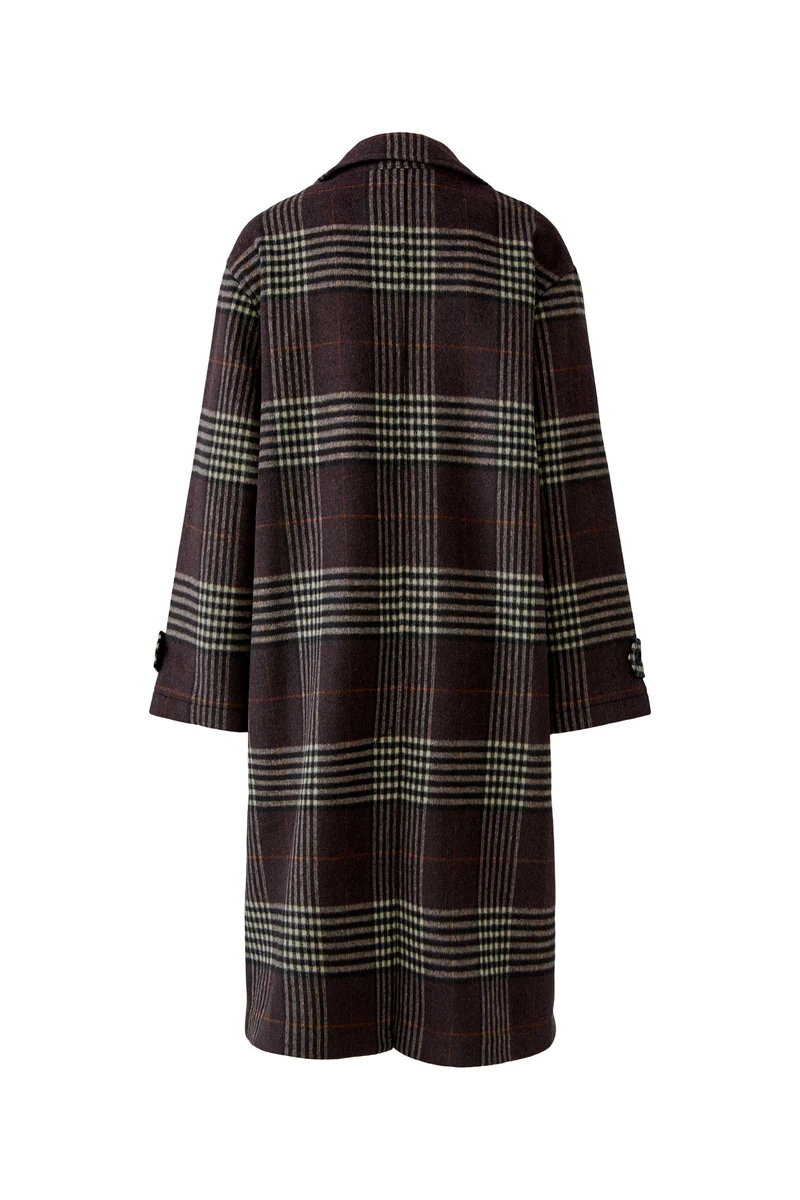 Manteau long à carreaux et boutonnage croisé
