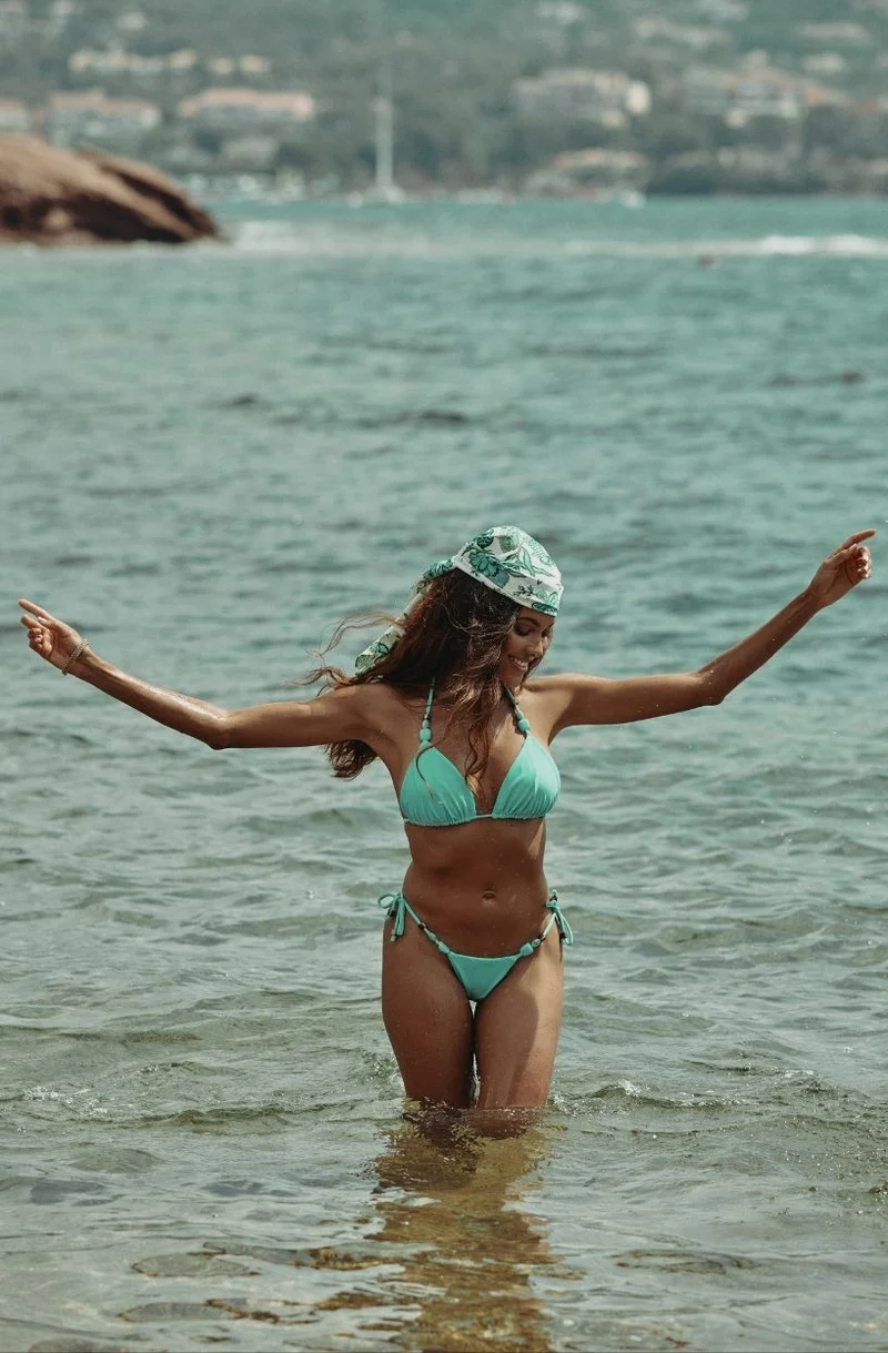 Haut de maillot triangle à bijoux Cyra bleu Caraïbes