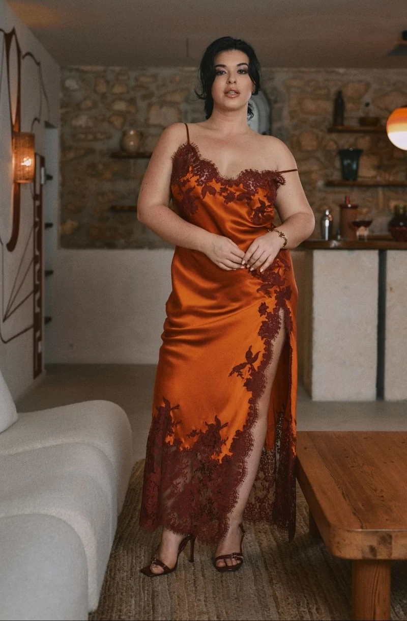 Nuisette longue fendue Diane en soie et dentelle
