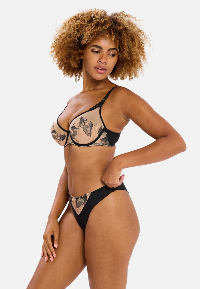 String Thilda Noir Nude