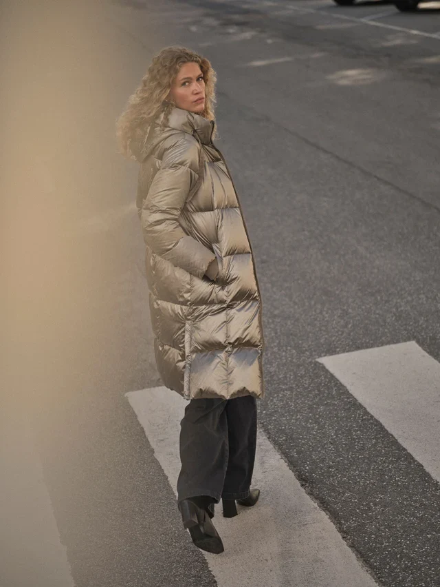 Manteau long matelassé à capuchon Nova
