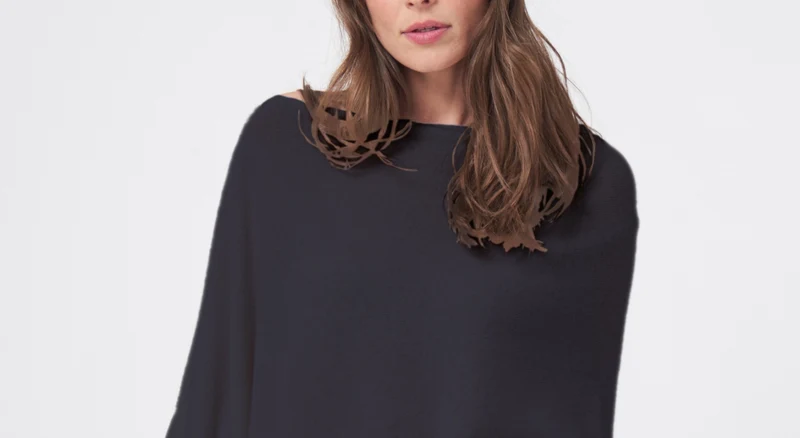 Poncho asymétrique en cachemire biologique à franges
