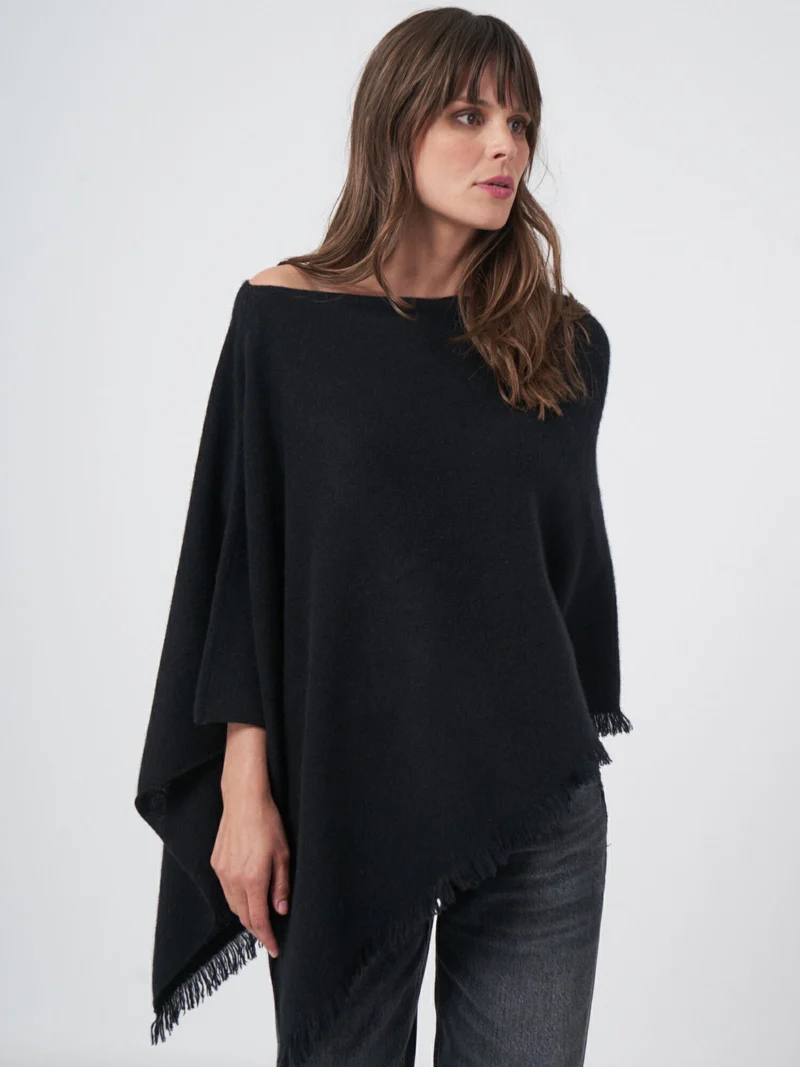 Poncho asymétrique en cachemire biologique à franges