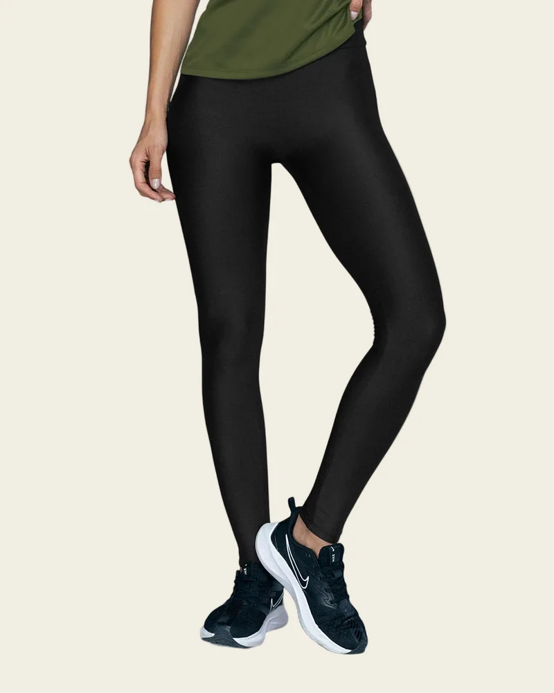 Legging de sport taille haute avec une découpe en forme de coeur