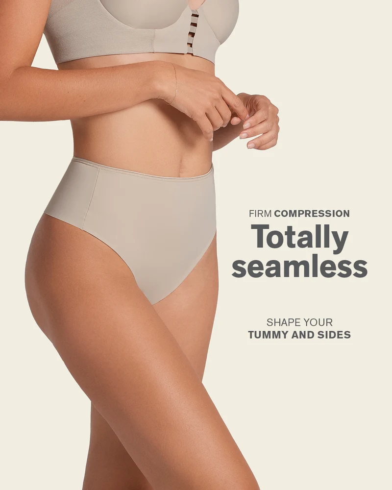 Culotte gainante coupe brésilienne avec maintien modéré