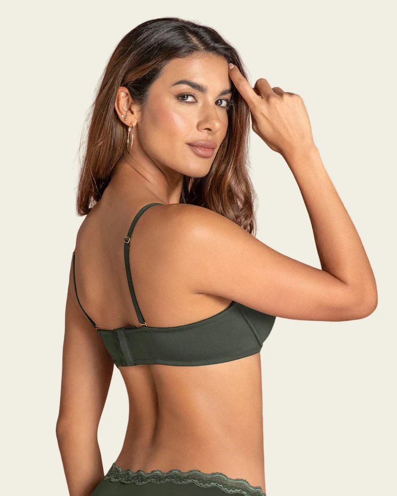 Soutien-gorge corbeille à bonnets lisses avec arceaux et push-up intégré