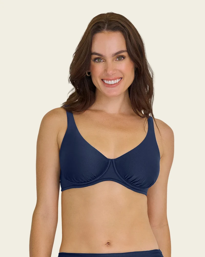 Haut de bikini à nœud papillon avec une grande couvrance du décolleté
