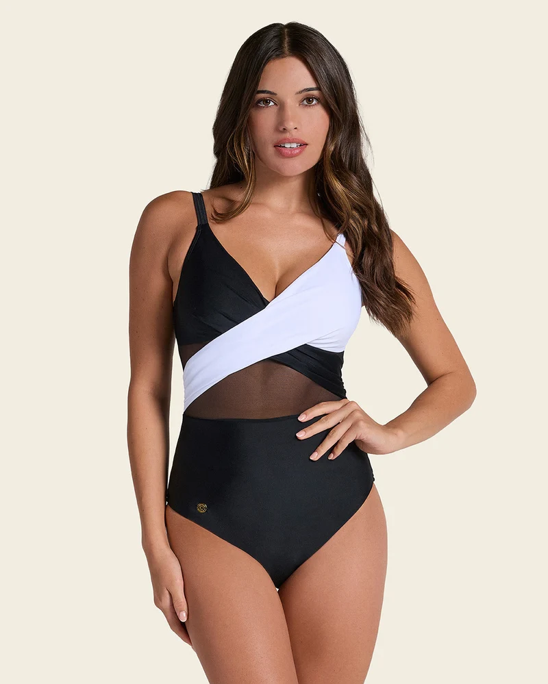 Maillot de bain une pièce avec contrôle doux sur le ventre et drapé sur le décolleté