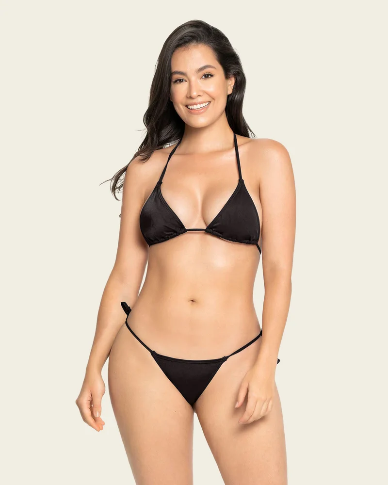 Maillot de bain triangle type rideau et bas style brésilien