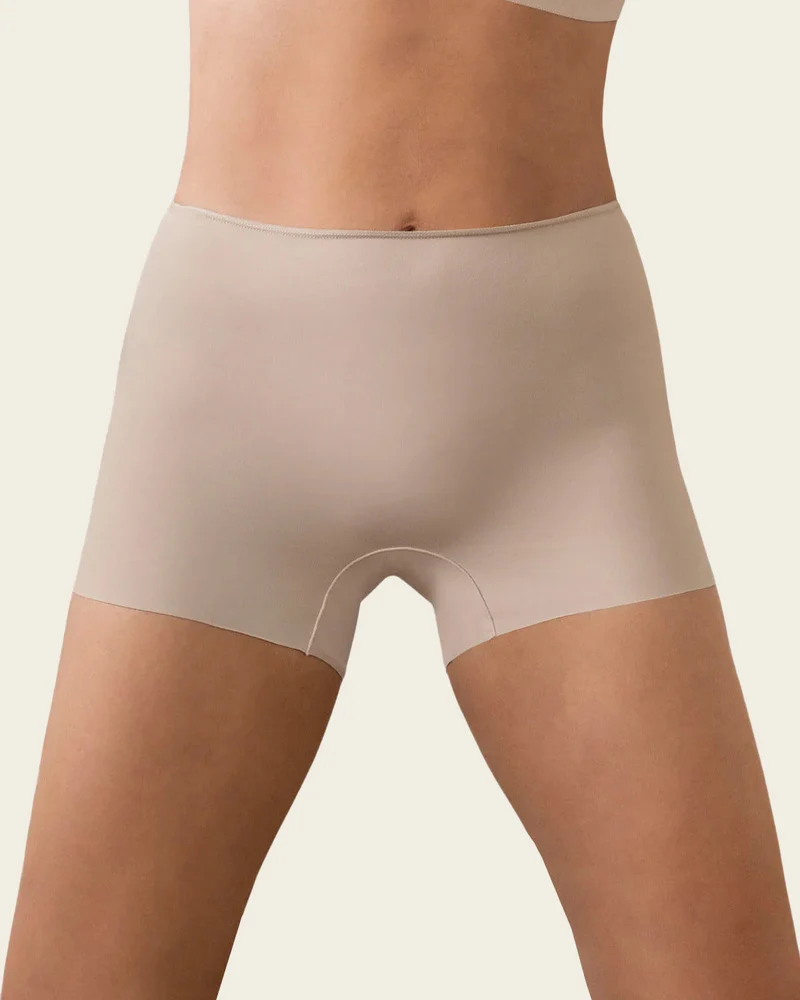 Shorty taille haute invisible