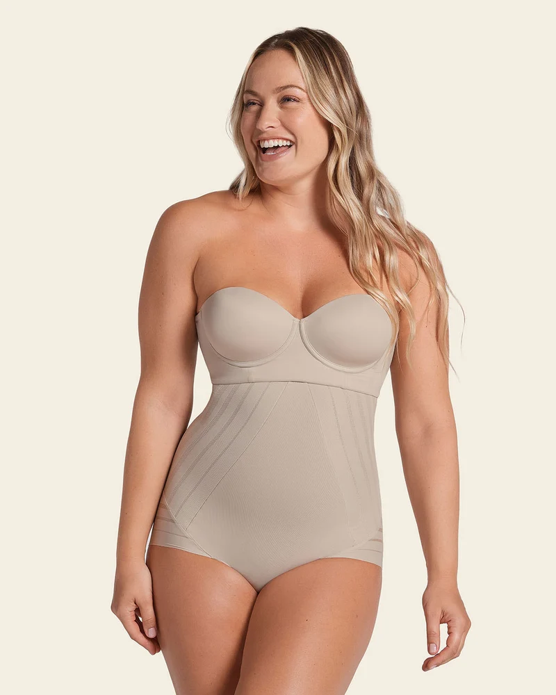 Culotte gainante sans contrôle avec bandes en dentelle