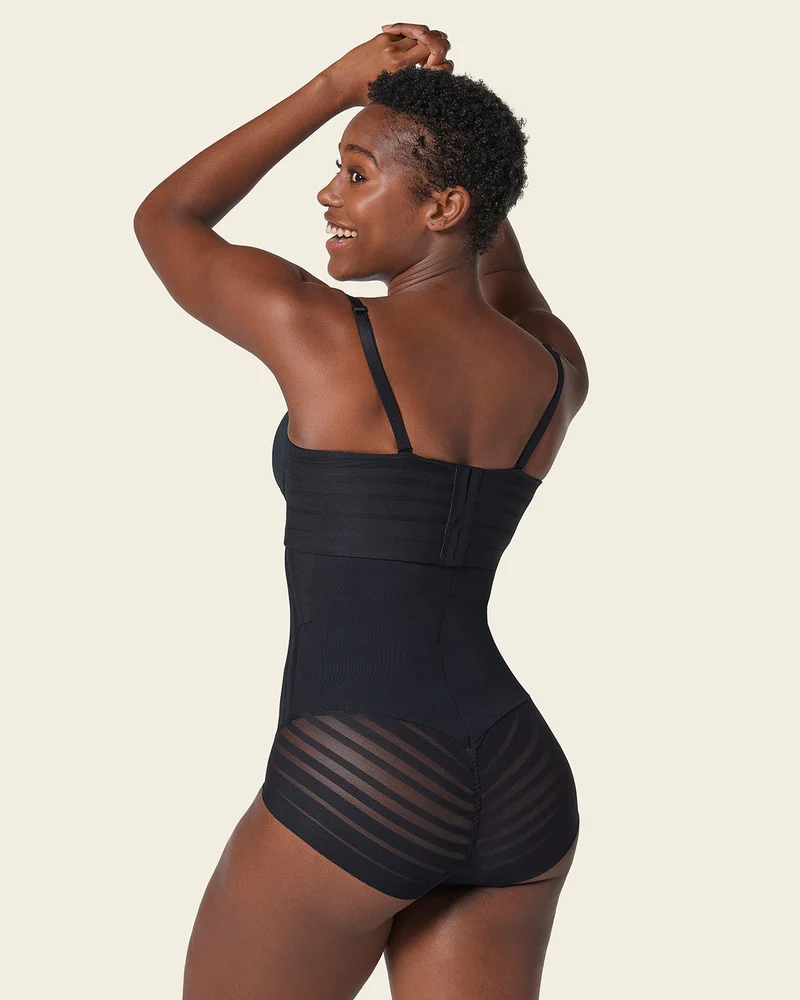 Culotte gainante sans contrôle avec bandes en dentelle