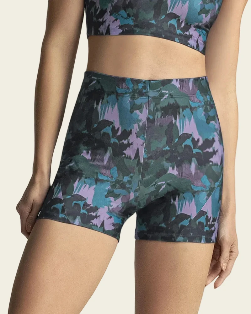 Short de sport léger avec coupe ajustée et taille élastique confortable