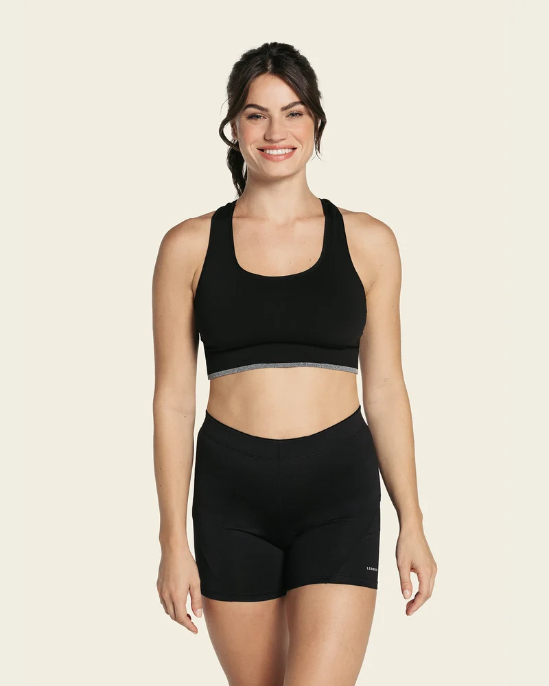 Short de sport léger avec coupe ajustée et taille élastique confortable