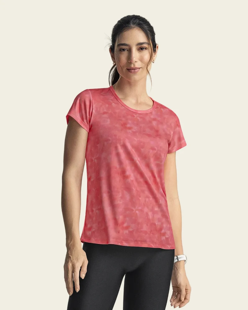T-shirt de sport à séchage rapide pour une silhouette semi-ajustée
