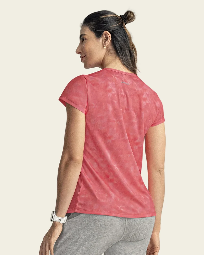 T-shirt de sport à séchage rapide pour une silhouette semi-ajustée