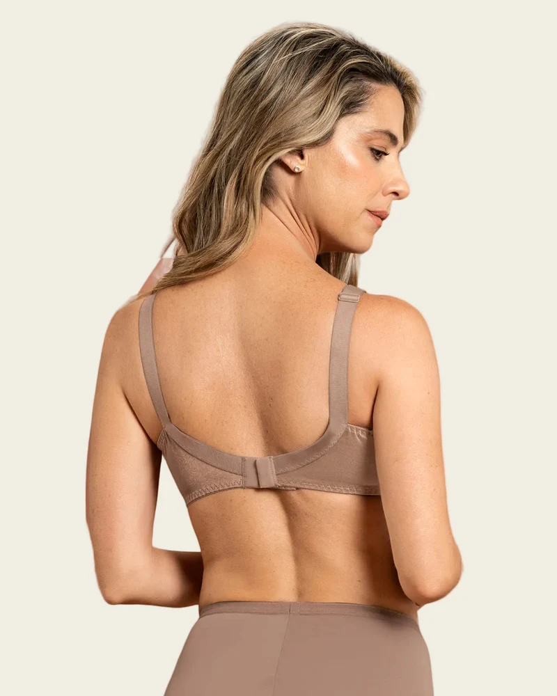 Soutien-gorge à contrôle léger avec bonnets en dentelle