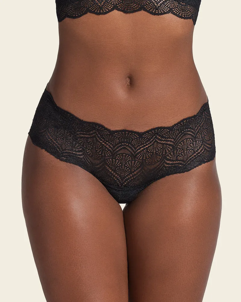 Culotte hipster taille basse en dentelle avec empiècements transparents et bords arrondis