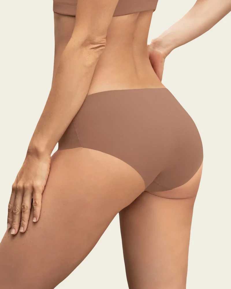 Culotte hipster invisible ultra plate sans élastiques et peu de coutures