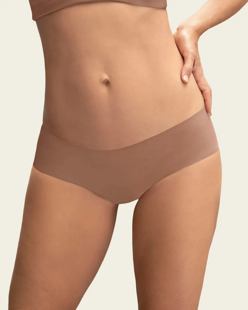Culotte hipster invisible ultra plate sans élastiques et peu de coutures