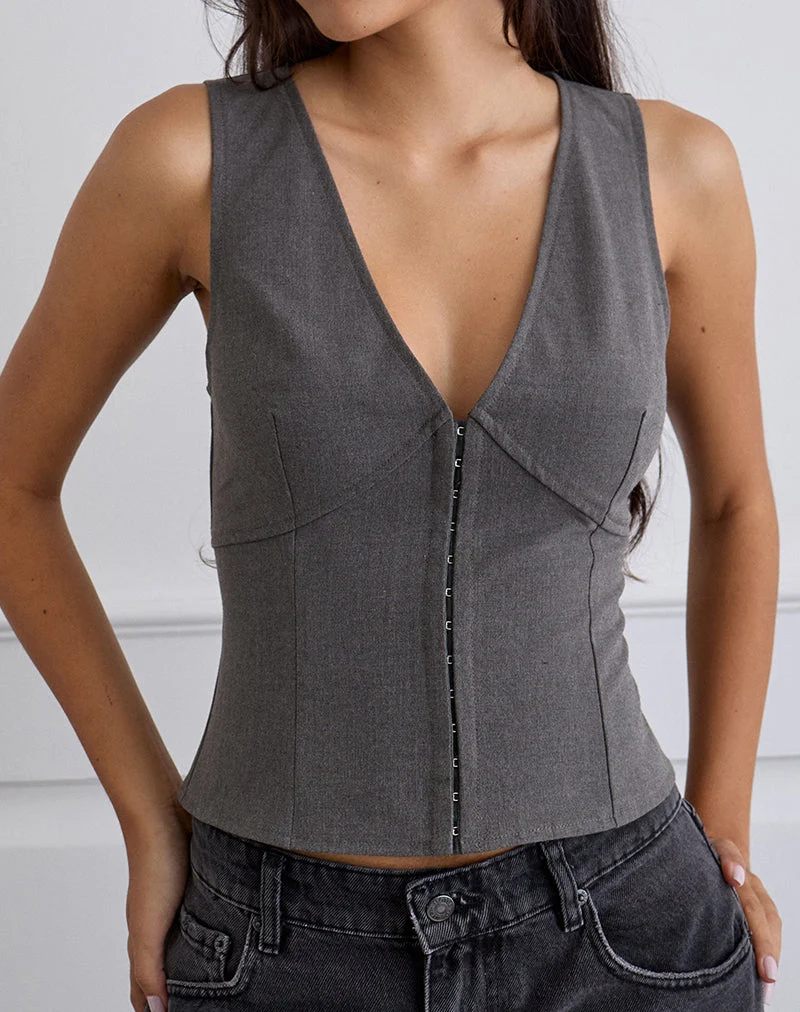 Salpa Plunge Top in Tailoring Charcoal (Top plongeant en tissu anthracite)