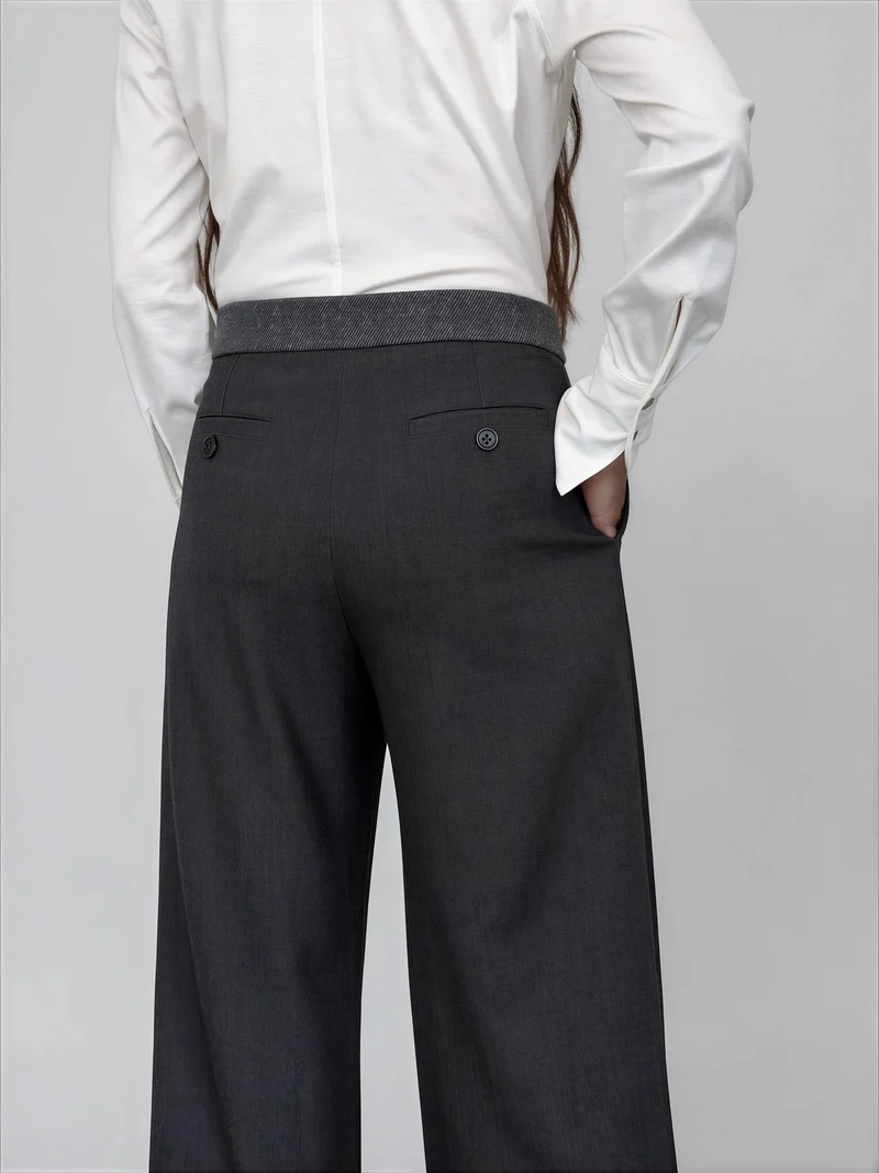 Pantalon tailleur ample à plis Dana