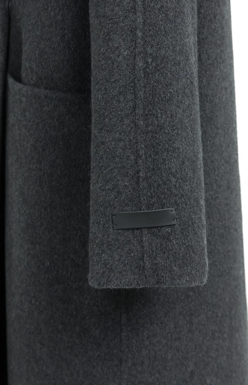 Manteau très long à coupe ample