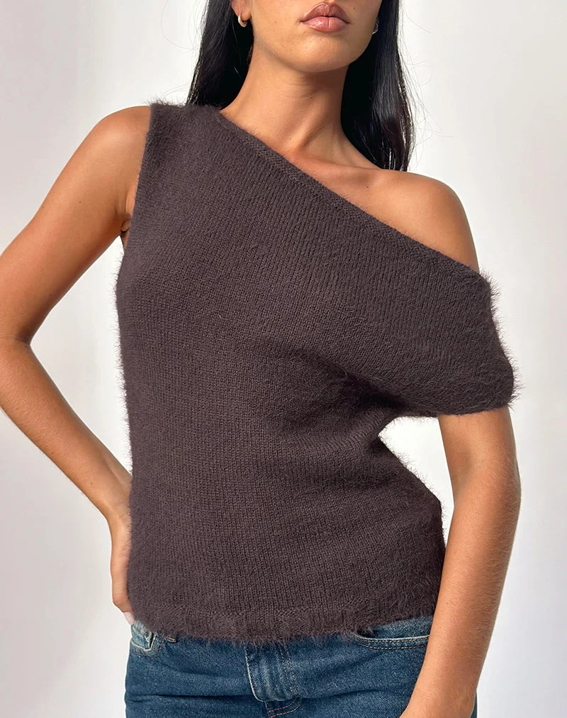 Calyce Off Shoulder Top in Fluffy Knit Dark Brown (Top à épaules dénudées en tricot duveteux)