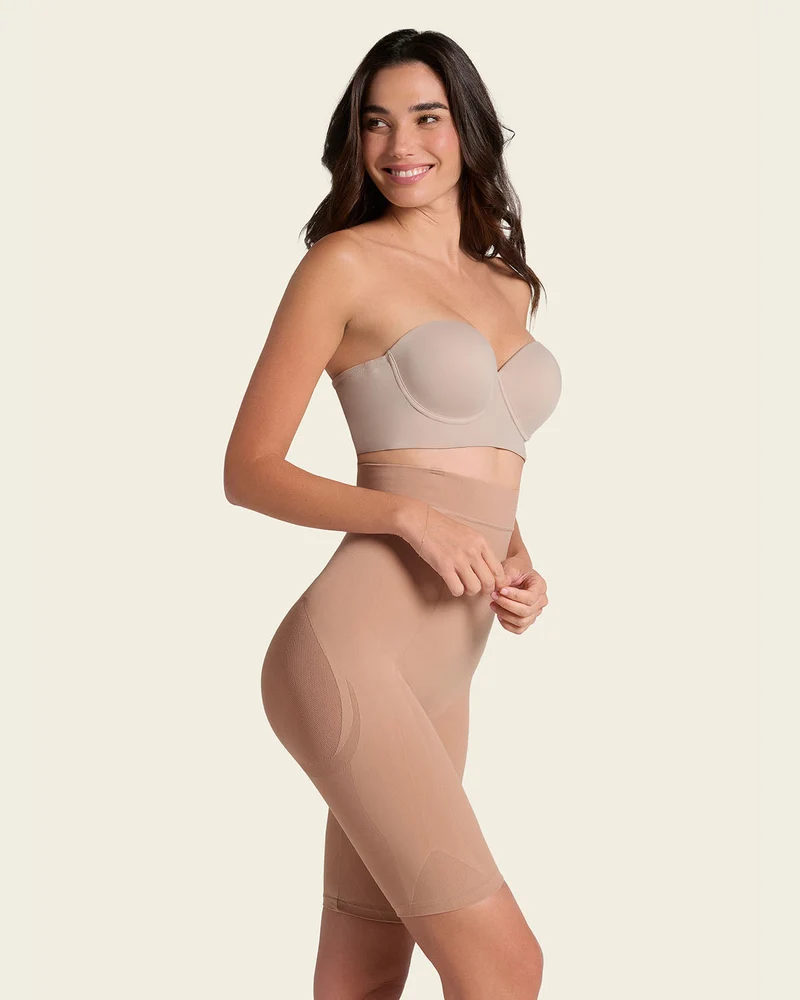 Shorty gainant super taille haute invisible liftant les fesses