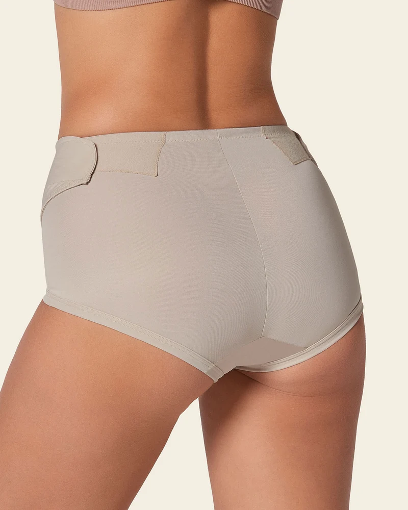 Culotte gainante post-partum à contrôle fort