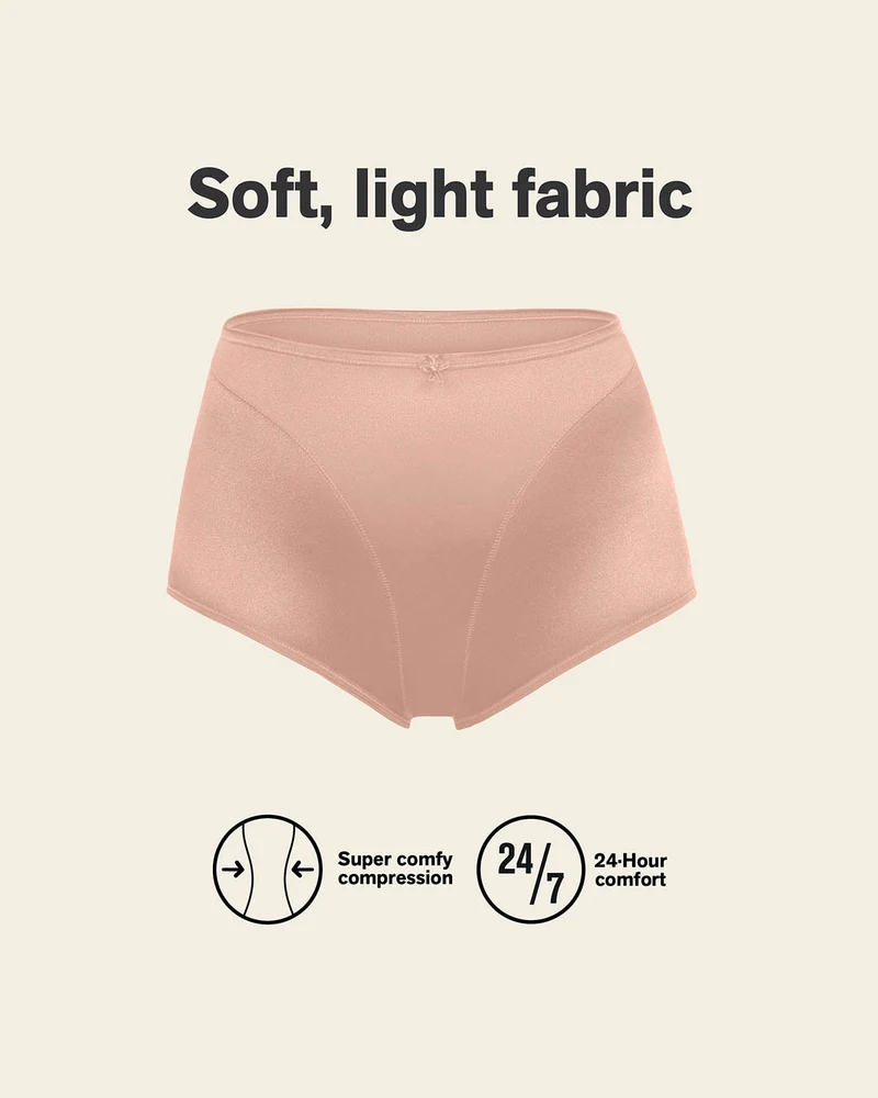 Culotte gainante classique de contrôle modéré sur l'abdomen