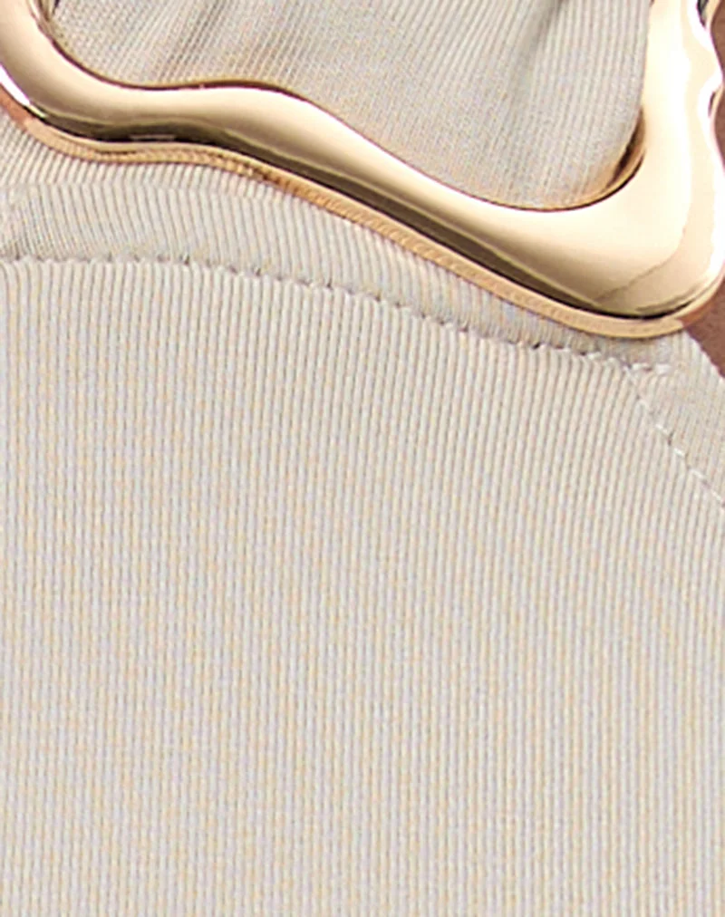 Lorie Halterneck Top in Cupro Oatmilk with Metal Ring (Top dos nu en cupro lait d'avoine avec anneau en métal)