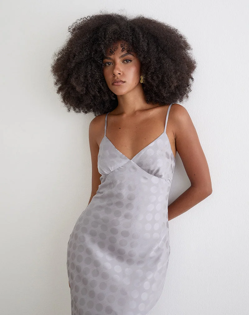 Robe longue Alenya en mousseline, motif à pois monochrome gris argenté