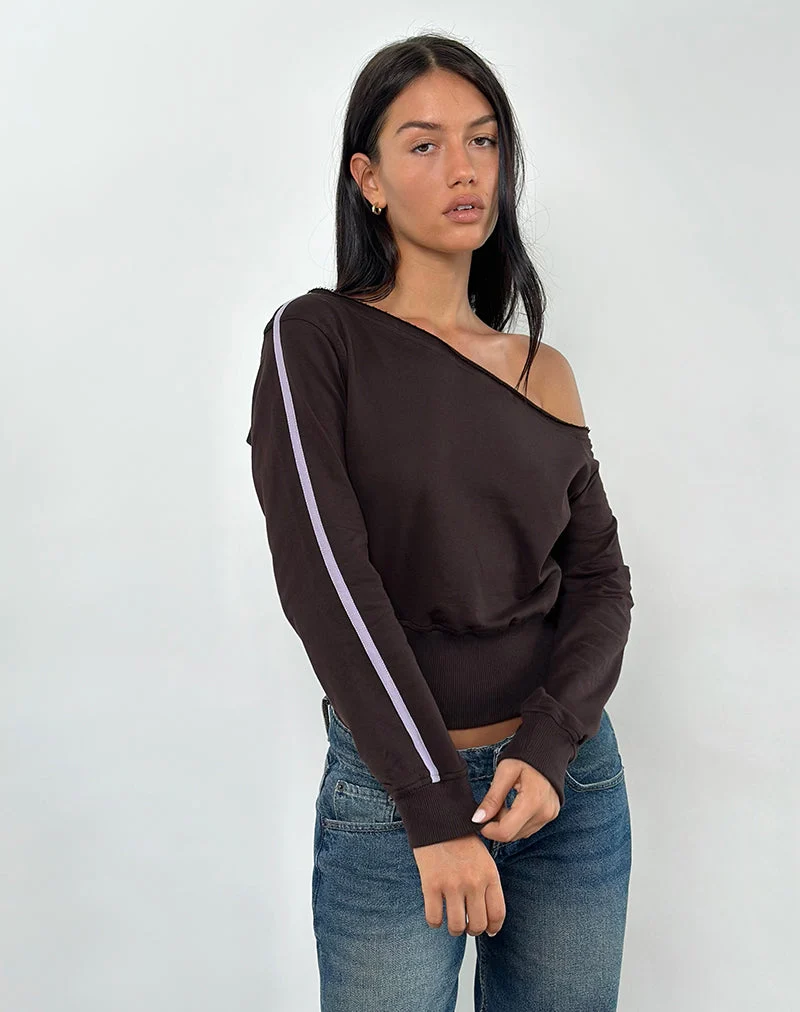 Sweatshirt asymétrique Sujana en chocolat amer avec reliure violette