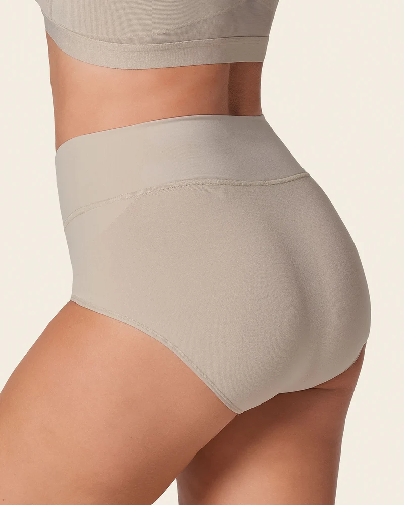 Bas amincissant doux à taille haute