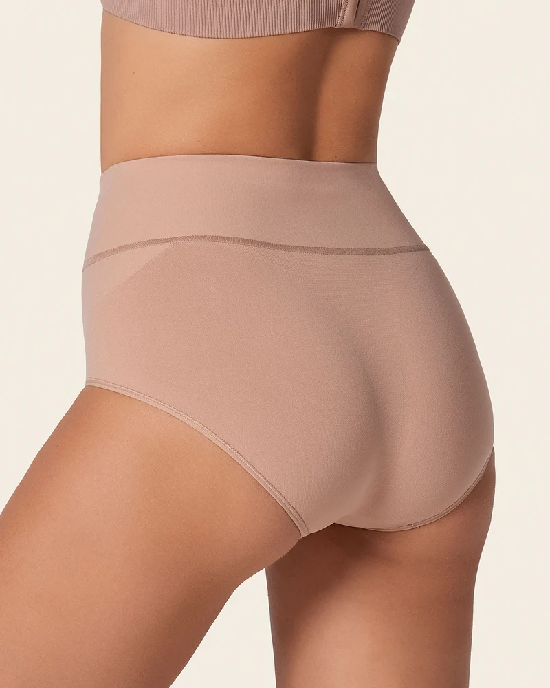 Bas amincissant doux à taille haute