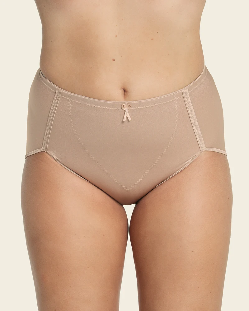 Culotte gainante classique avec un contrôle modéré