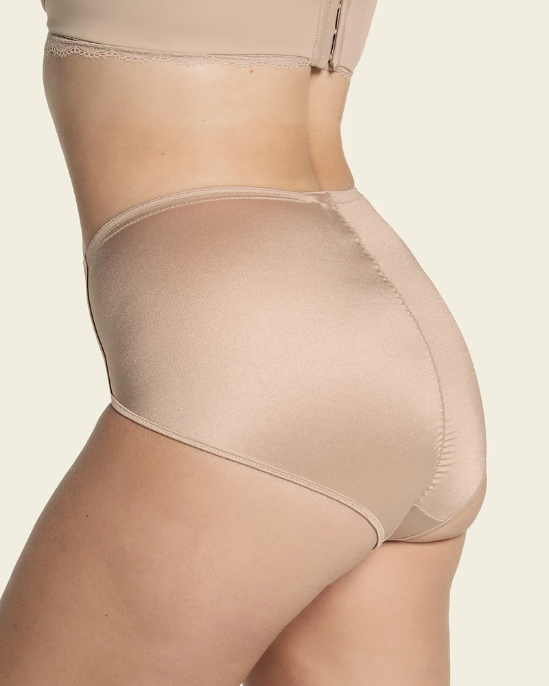 Culotte gainante classique avec un contrôle modéré
