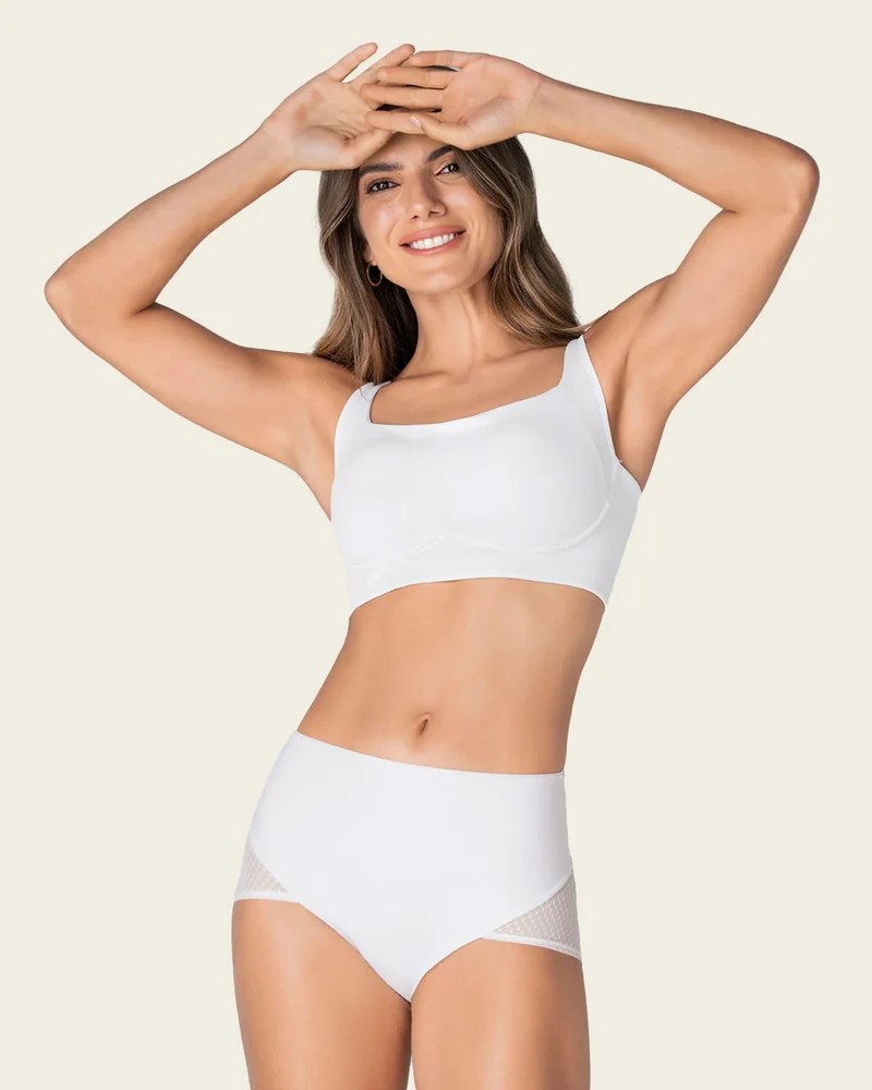Culotte à compression sur l'abdomen et les fesses en tulle