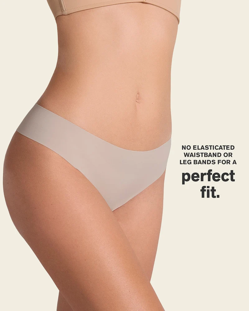 Culotte brésilienne invisible ultra plate sans élastiques et peu de coutures