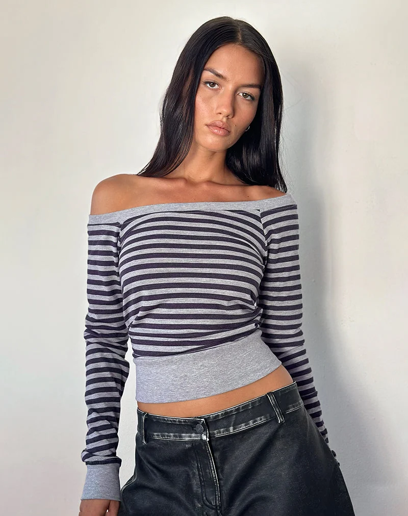 Yacin Slouchy Top in Grey and Black Stripe (Top souple à rayures grises et noires)