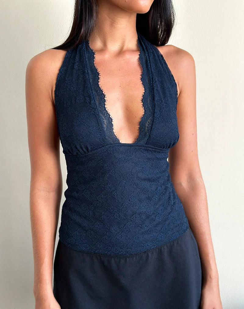 Matua Halter Top in Clover Lace Navy (Top dos nu en dentelle de trèfle)