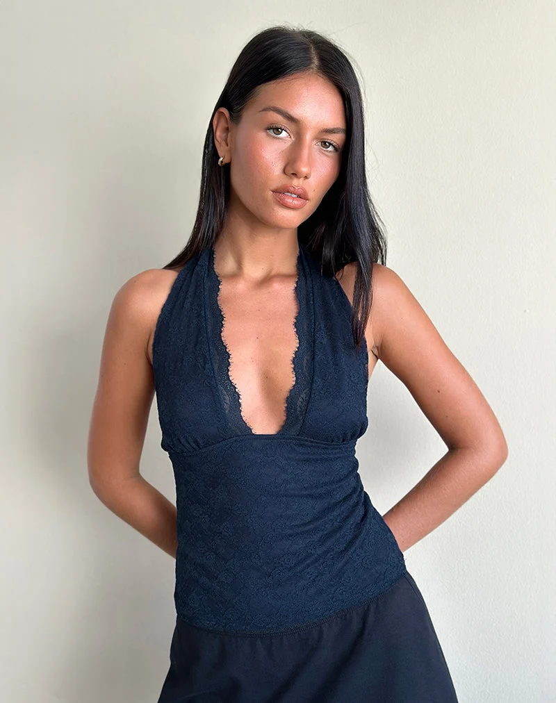 Matua Halter Top in Clover Lace Navy (Top dos nu en dentelle de trèfle)