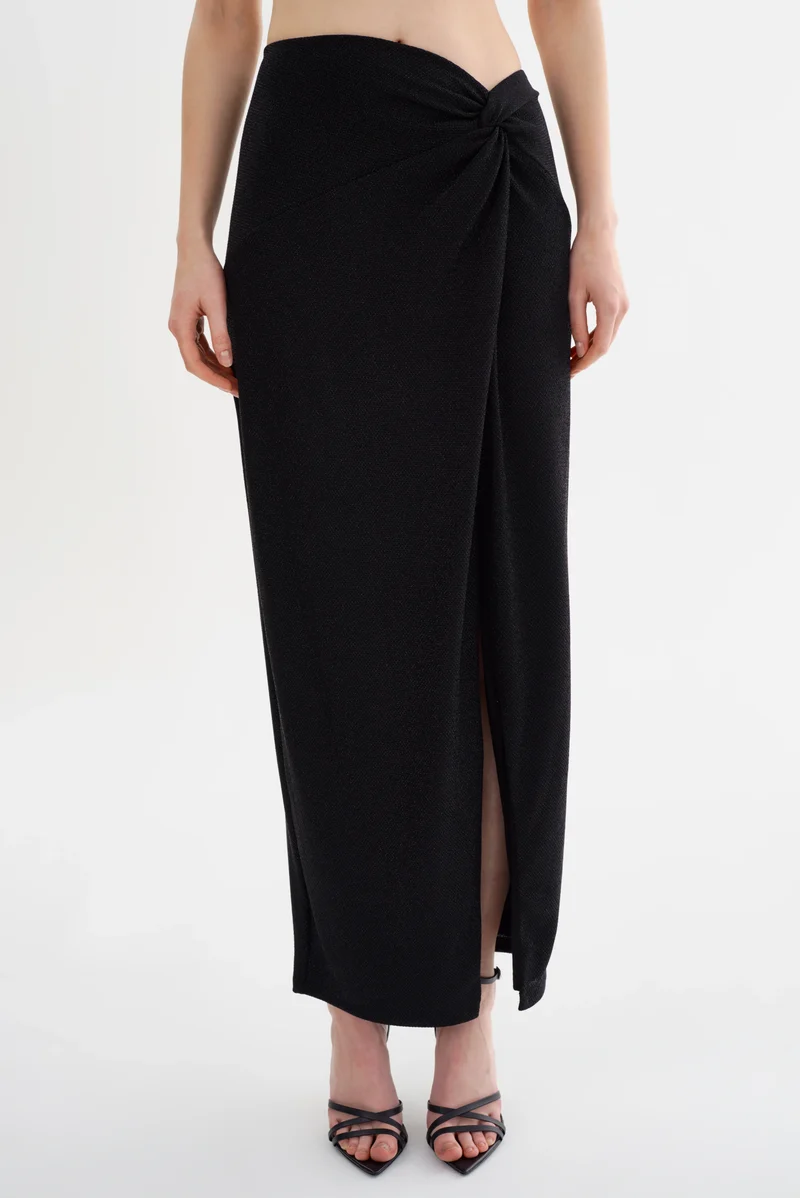 Jupe maxi asymétrique avec fente Ainslee