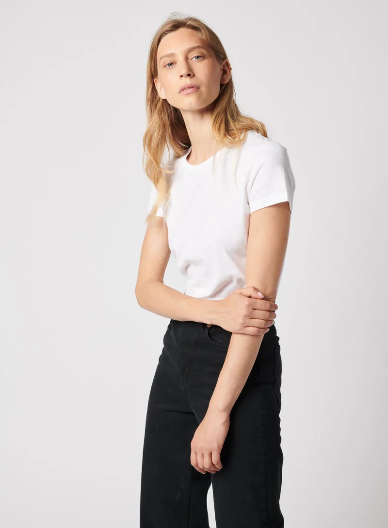 Soft touch T-shirt de base ajusté à col rond