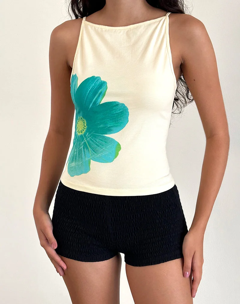 Dudley Vest Top in Buttermilk with Blue Painted Flower (gilet Dudley en babeurre avec fleur peinte en bleu)