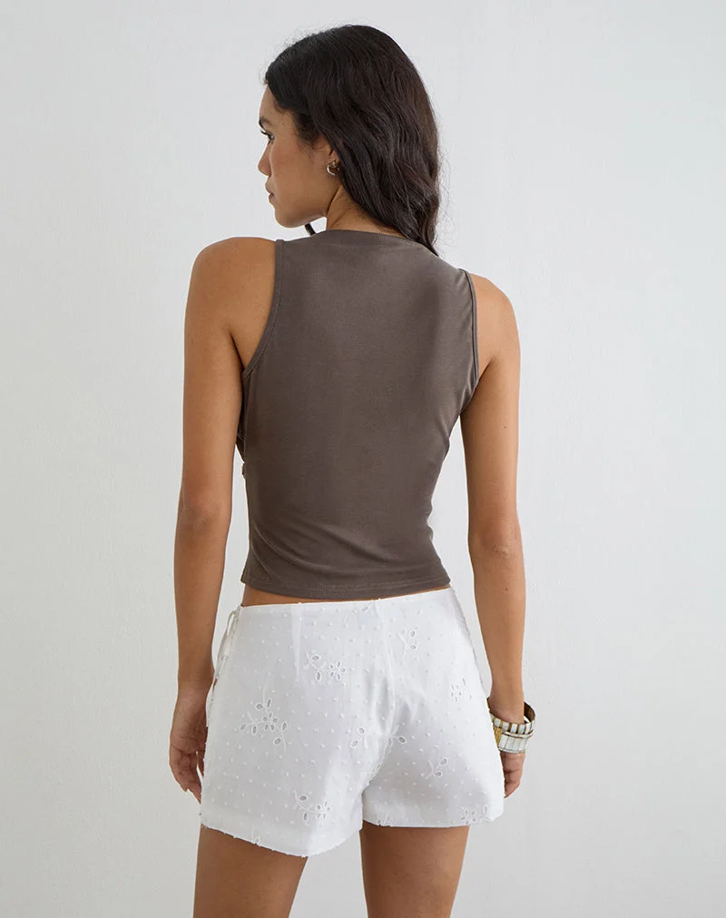 Mini-jupe-short Kanara Wrap, modèle « Broderie » blanc